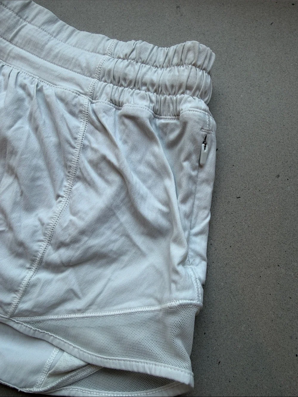 lululemon athletica White Hottie Hot 2.5